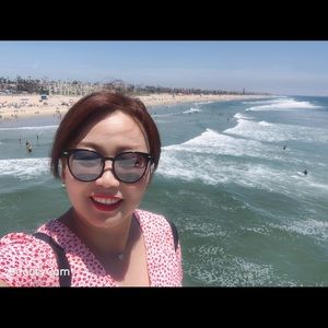 Meet your Posher, Mia